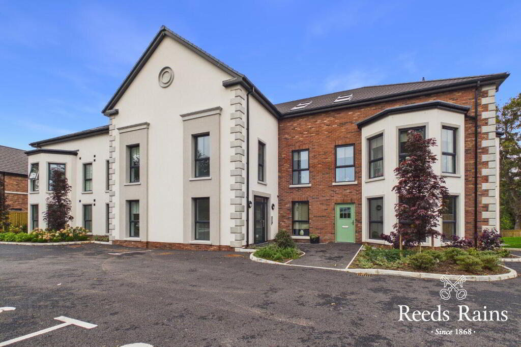 Apt 9, 132 Hillsborough Road, Lisburn, BT27 5QY