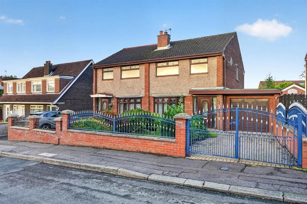8 Orchardville Gardens, Finaghy, Belfast, BT10 0JX