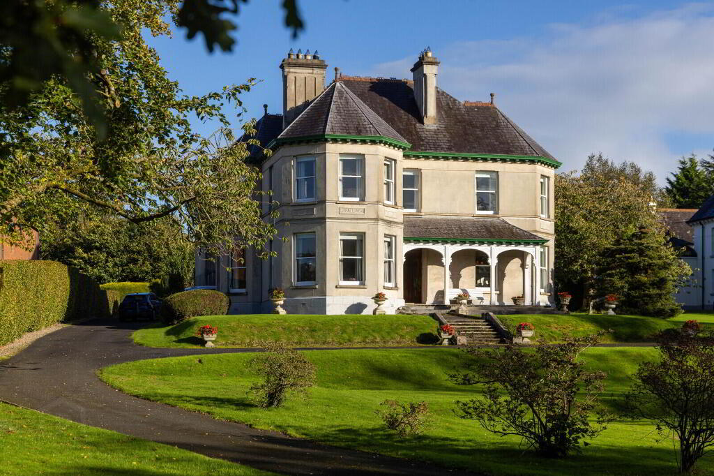 Edenfells, 4 Lisburn Road, Hillsborough, BT26 6AA