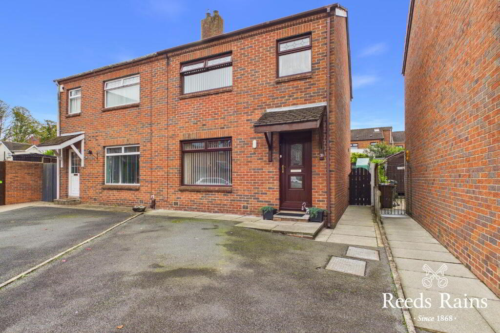 38 Edgewater, Lisburn, BT27 5PZ