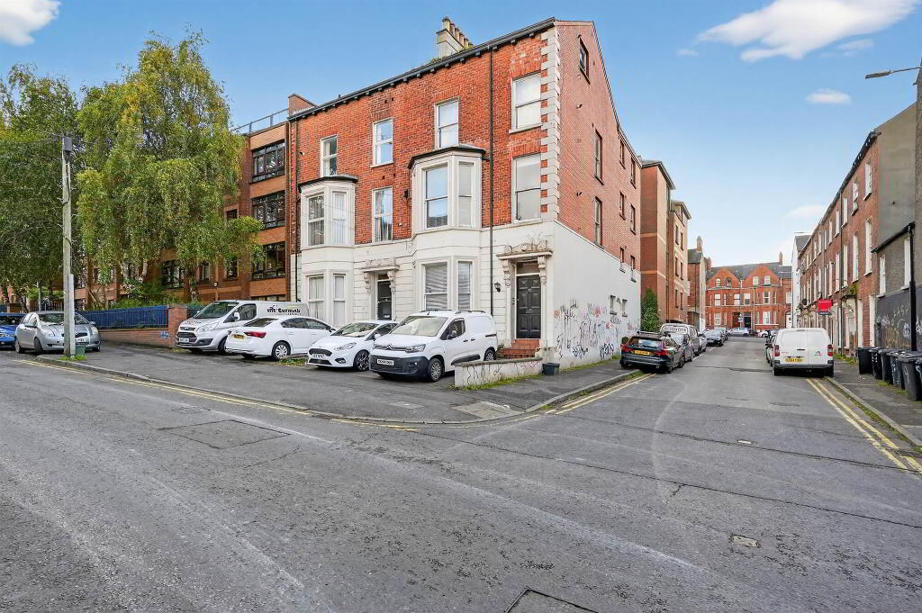 1 Bedroom Flat in BT9 6AP