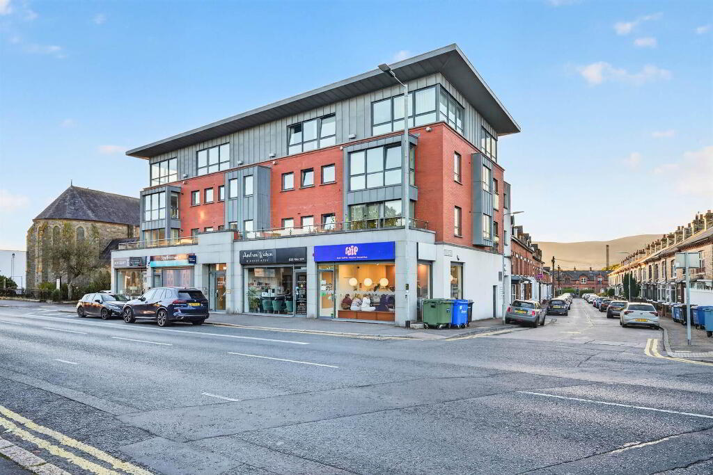 Apt 7, 501 Lisburn Road, Belfast, BT9 7EZ