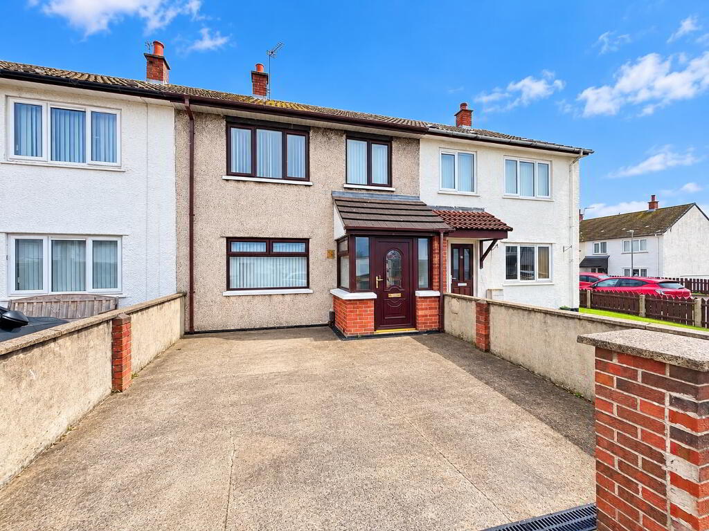 15 Blackthorn Park, Carrickfergus, BT38 8ER