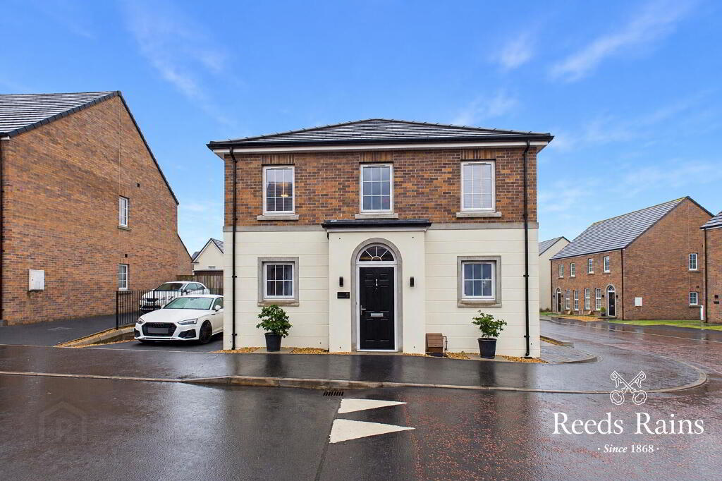11 Bashford Park Close, Carrickfergus, BT38 7FQ