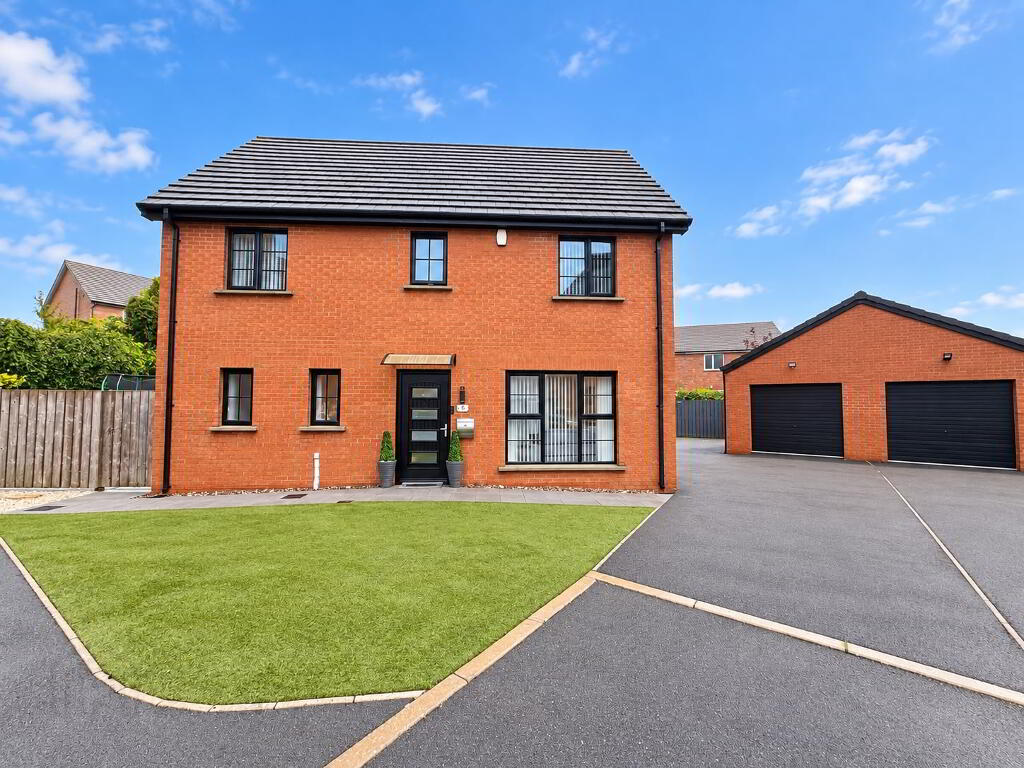 6 Highgrove Green, Carrickfergus, BT38 9UB