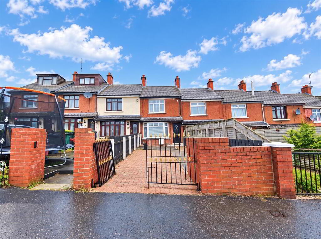 8 Highbury Gardens, Belfast, BT14 7LG