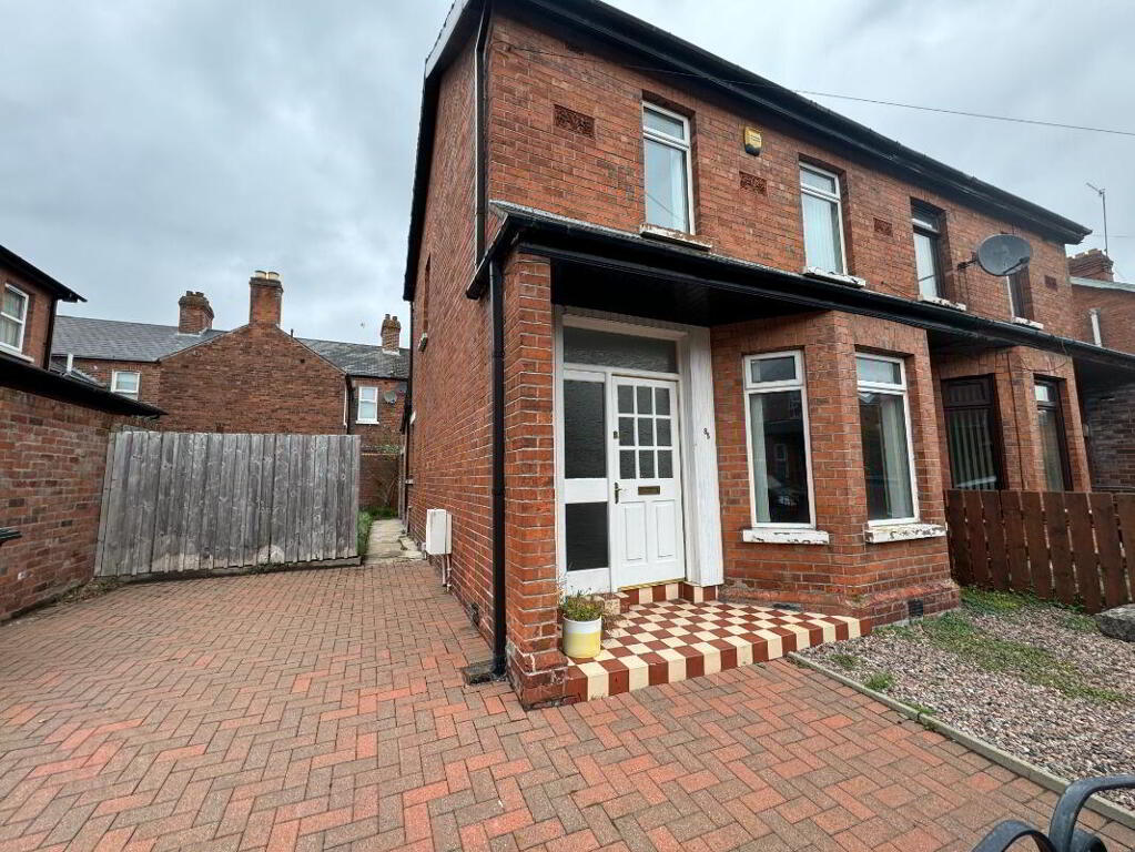 3 Bedroom Semi-Detached in BT7 3FQ