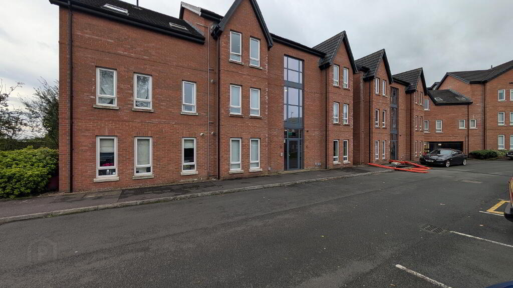 2 Bedroom Flat in BT13 3WQ