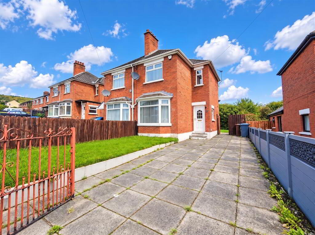 3 Bedroom Semi-Detached in BT14 8HT