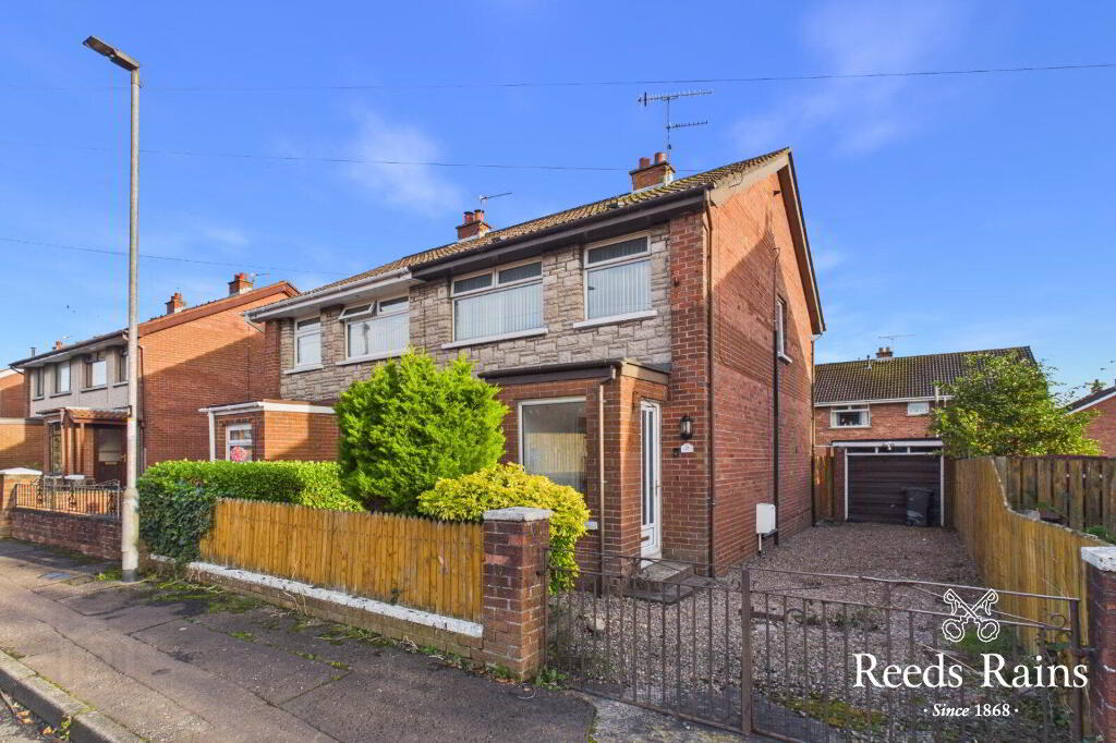 12 Castleburn Drive, Carrickfergus, BT38 7NX