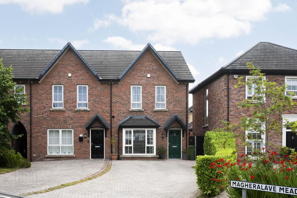 23 Magheralave Meadows, Lisburn, BT28 3NT