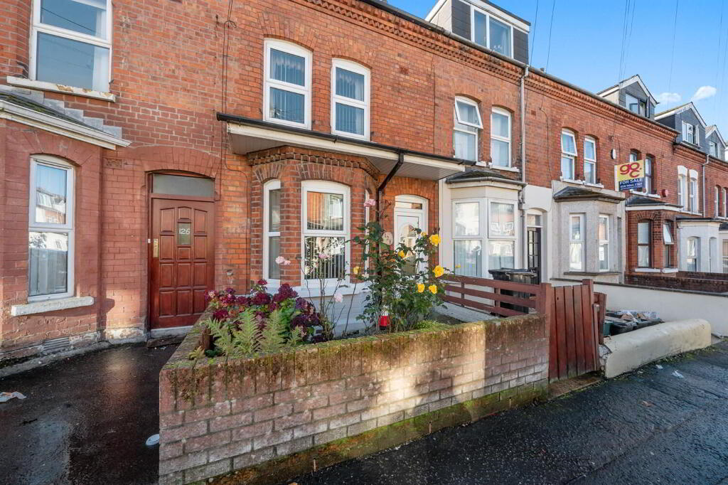 128 Dunluce Avenue, Lisburn Road, Belfast, BT9 7AZ