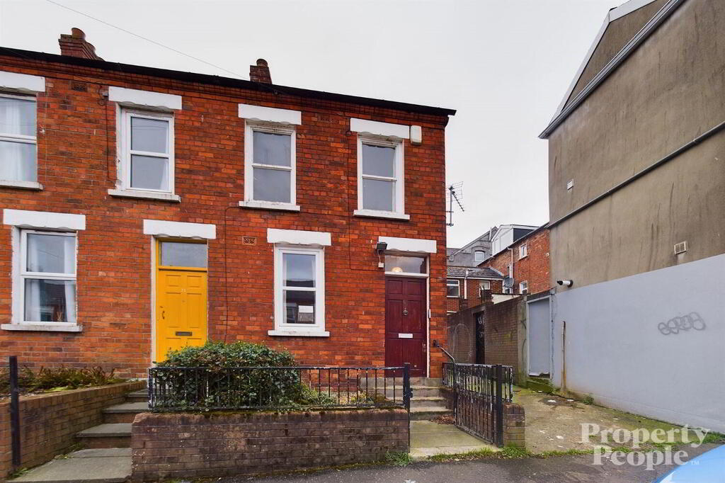 2 Bedroom Terraced in BT7 1QF