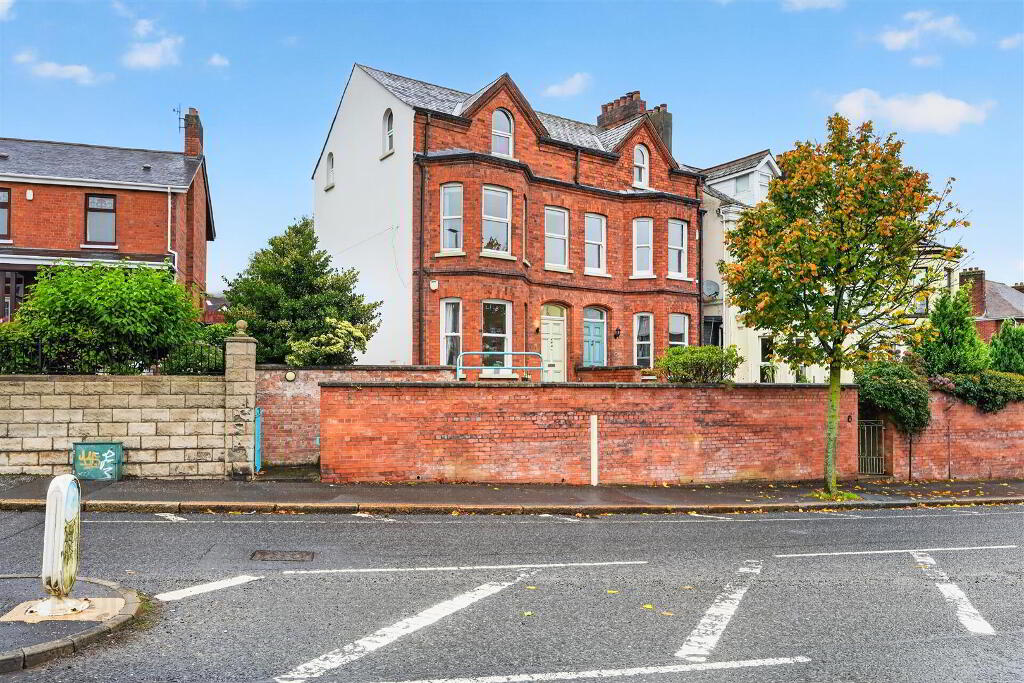 67 North Circular Road, Belfast, BT15 5FE