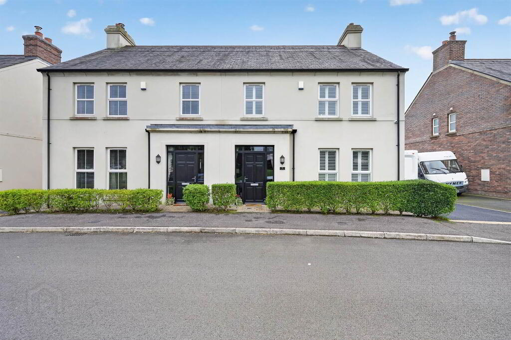8 Hartley Hall Park, Greenisland, BT38 8ZY
