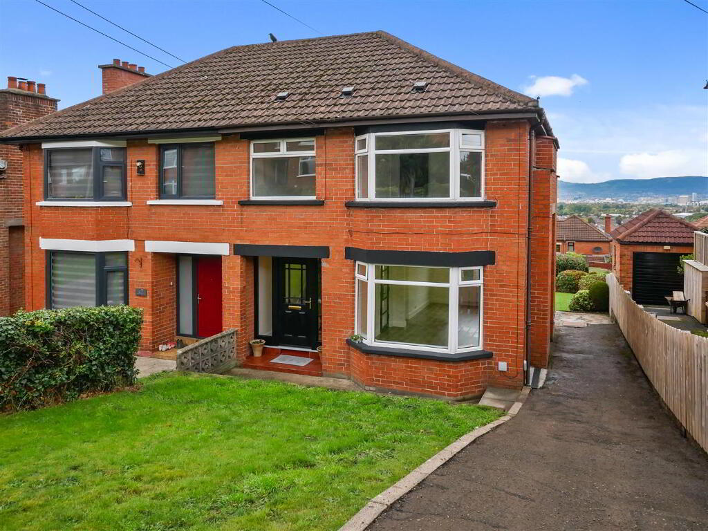 3 Bedroom Semi-Detached in BT6 0NQ