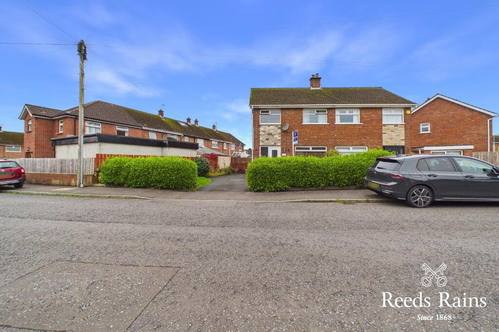 111 Dunleady Park, Dundonald, Belfast, BT16 1JX