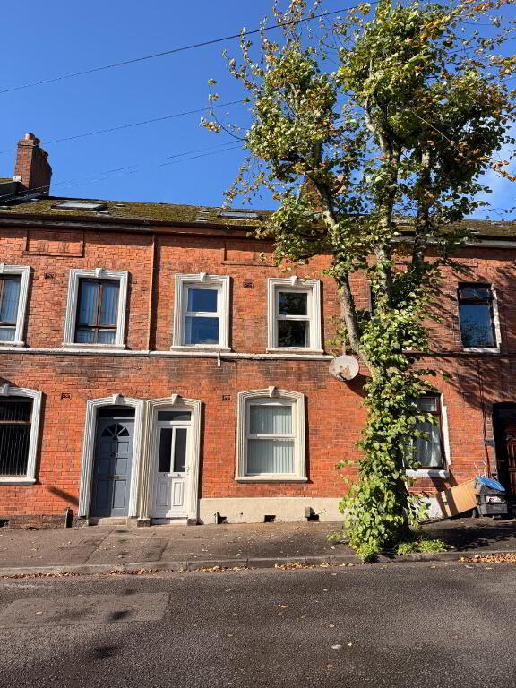 3 Bedroom Terraced in BT13 3EN