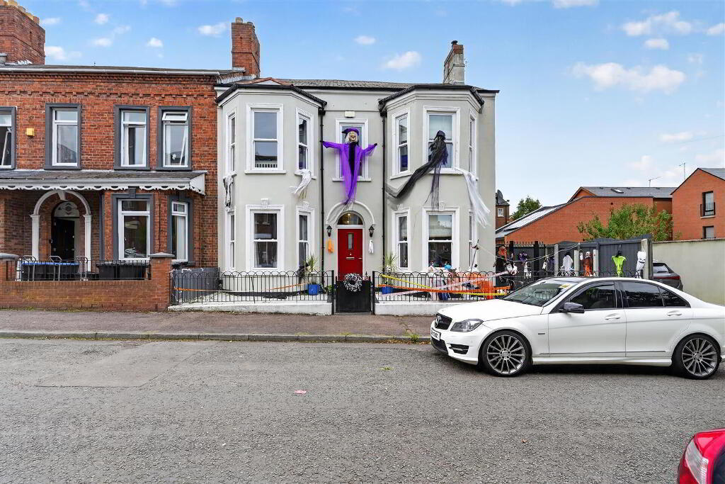 2 Chichester Avenue, Belfast, BT15 5EH