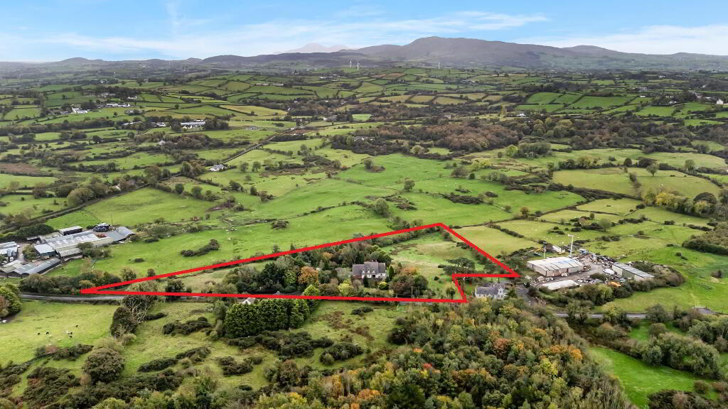 102 Dromore Road, Ballynahinch, BT24 8HX