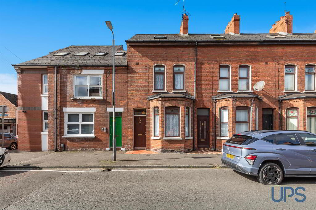 104 Cavendish Street, Falls Road, Belfast, BT12 7AW
