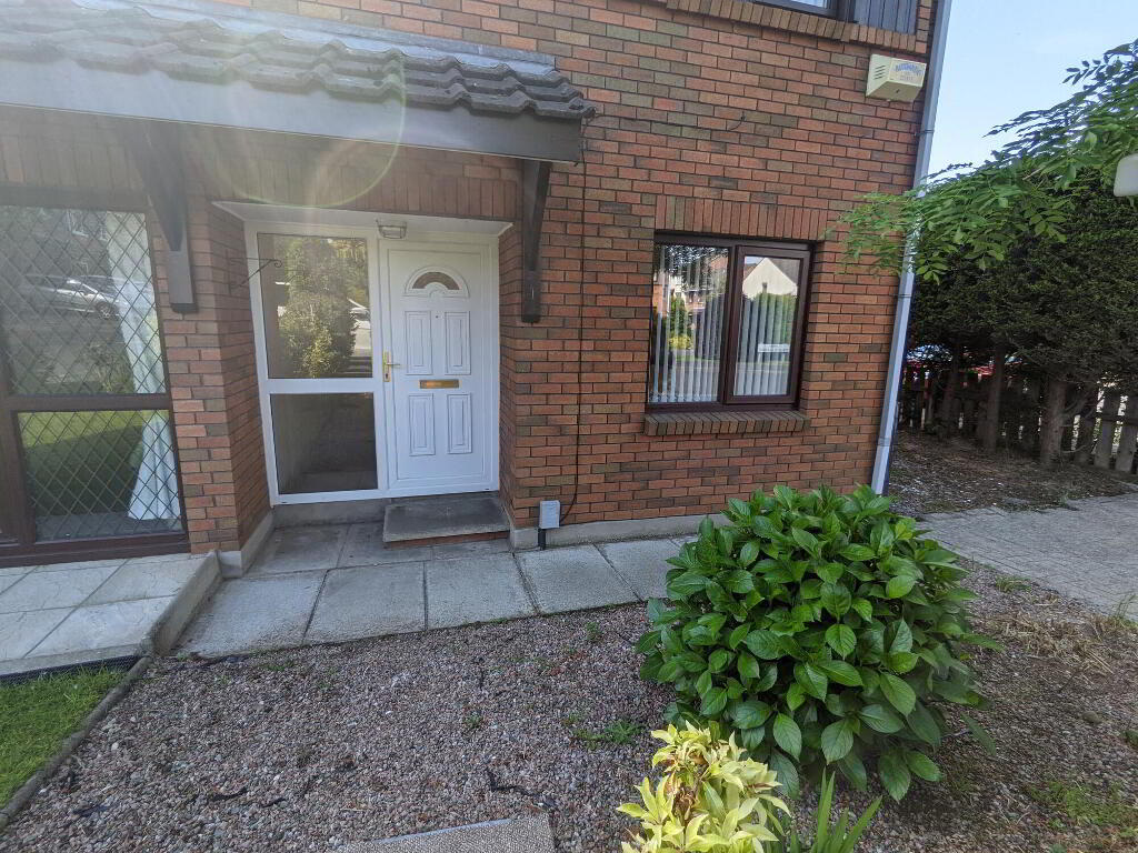 3 Bedroom Semi-Detached in BT9 6LY