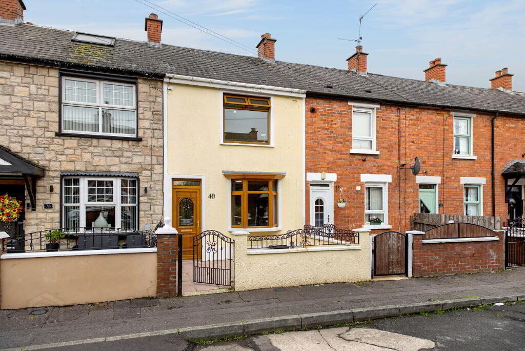 3 Bedroom Semi-Detached in BT12 6EF