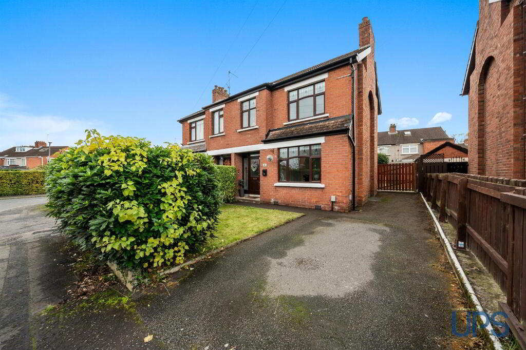 4 Ashton Avenue, Finaghy Road North, Belfast, BT10 0JR