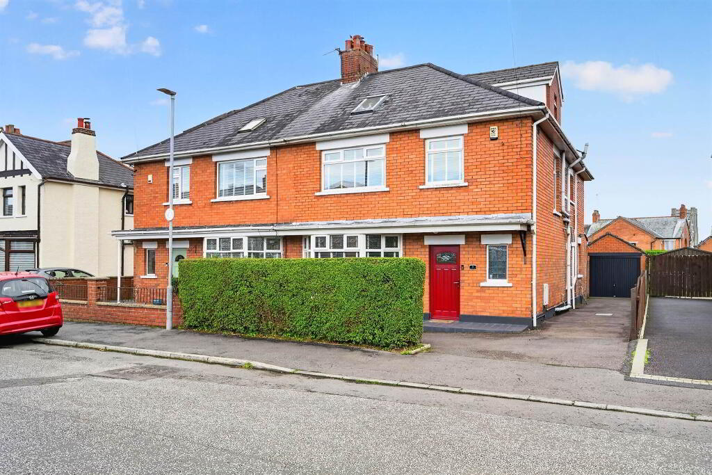 5 Upton Park, Upper Lisburn Road, Belfast, BT10 0LZ