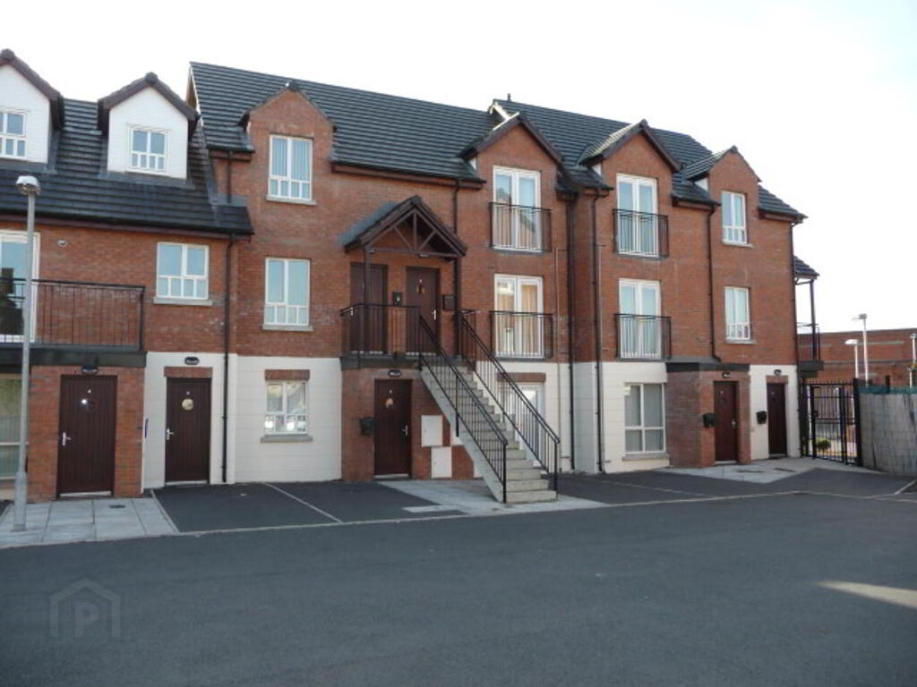 2 Bedroom Flat in BT12 6GY