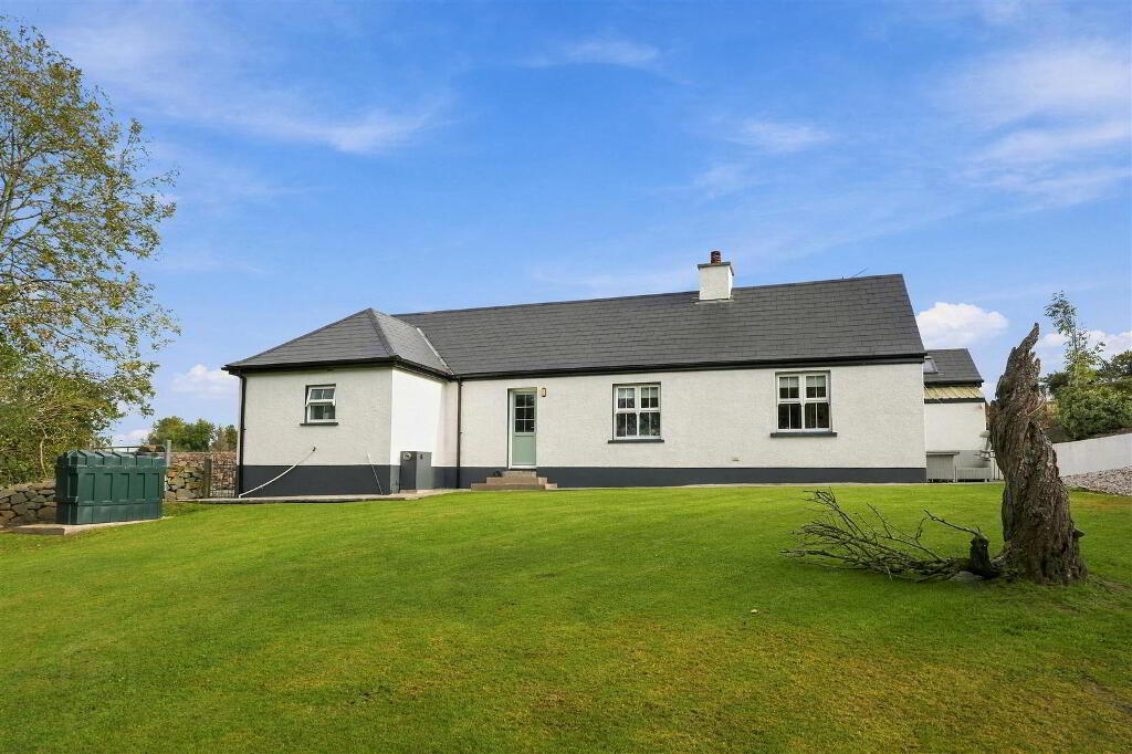 Hillhead Cottage, 11 Annadorn Road, Annacloy, Downpatrick, BT30 8JU