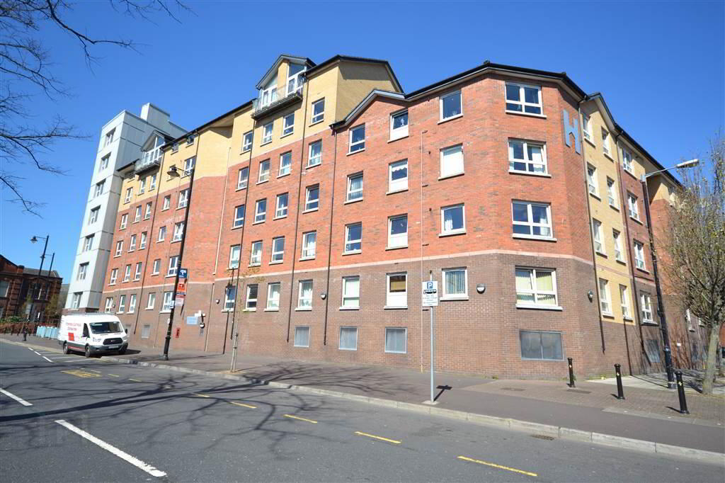 2 Bedroom Flat in BT1 6AS