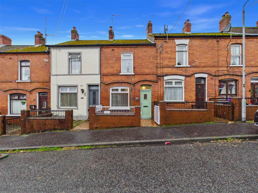 2 Bedroom Terraced in BT12 7PB