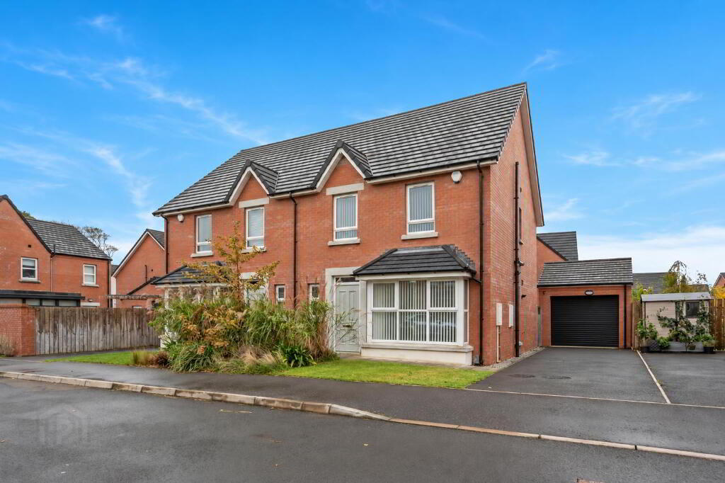 14 High Trees Crescent, Donaghadee, BT21 0GT