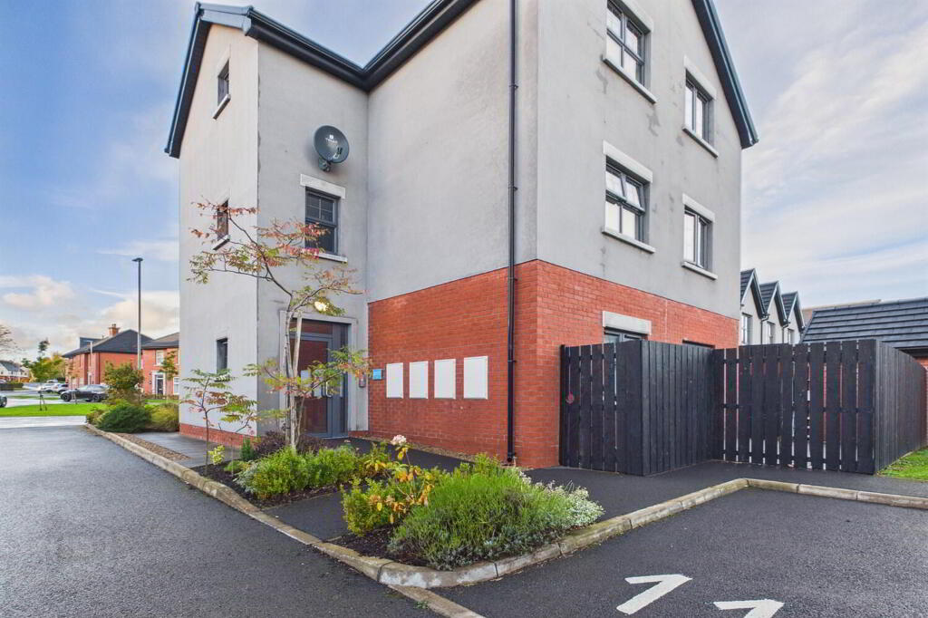 2 Bedroom Flat in BT37 0QY