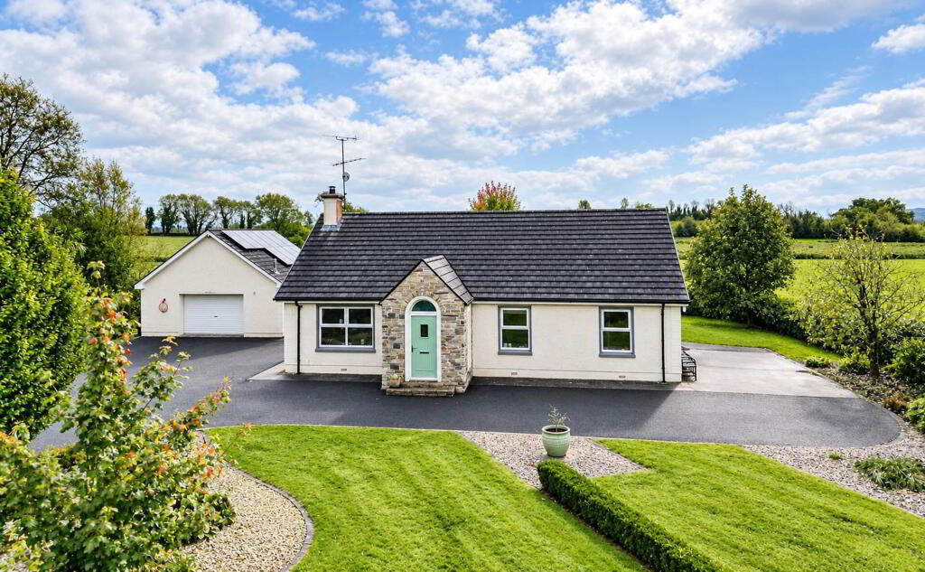 64 Inishmore Road, Lisbellaw, Enniskillen, BT94 5NH