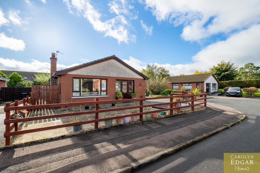 8 Shane Heights, Carrickfergus, BT38 8NY