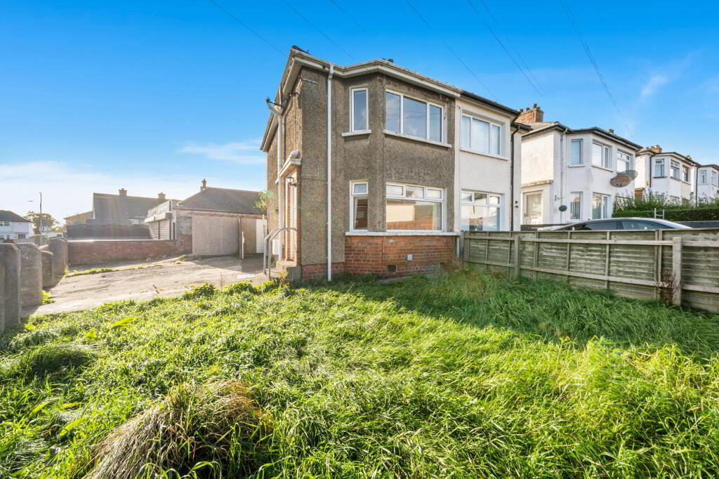 2 Bedroom Semi-Detached in BT14 6NW
