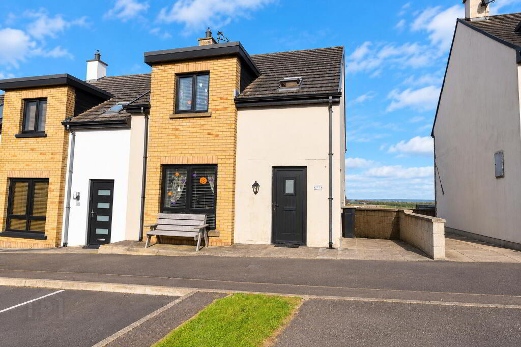 122 Briar Hill, Greysteel, Londonderry, BT47 3FD