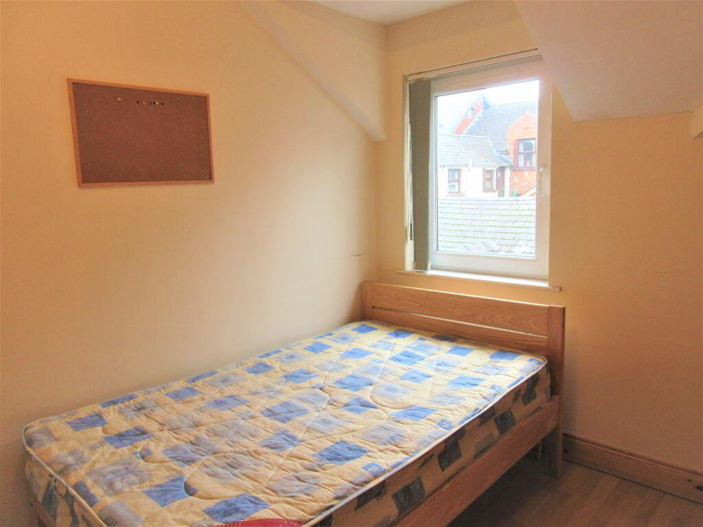 Photo 7 of All Bedrooms Upstairs, 52B Fitzroy Avenue, Queens University Quarter, Belfast