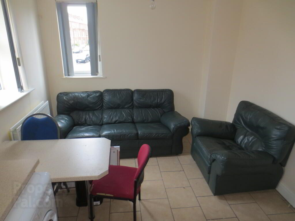 Photo 3 of Rooms To Let, University Avenue, Queens Quarter, Belfast