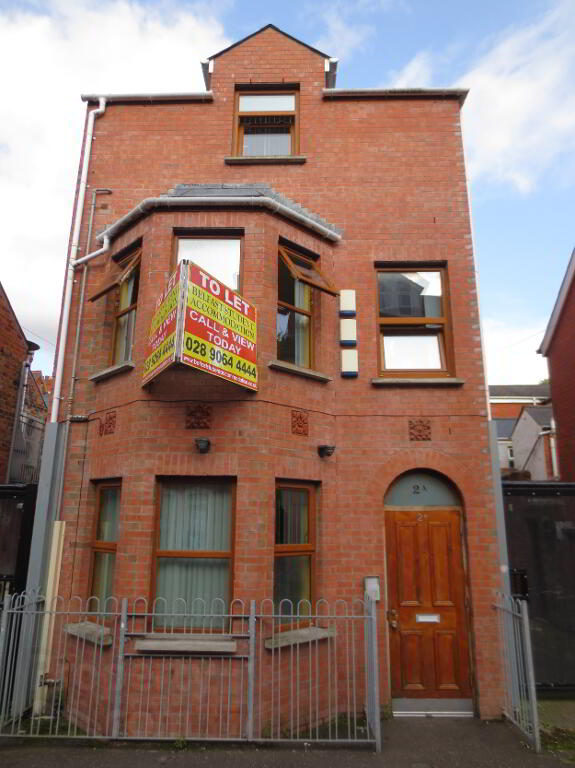 Photo 1 of Great 3 Bedroom Apartment, 2A Carmel Street, University Quarter!, Belfast