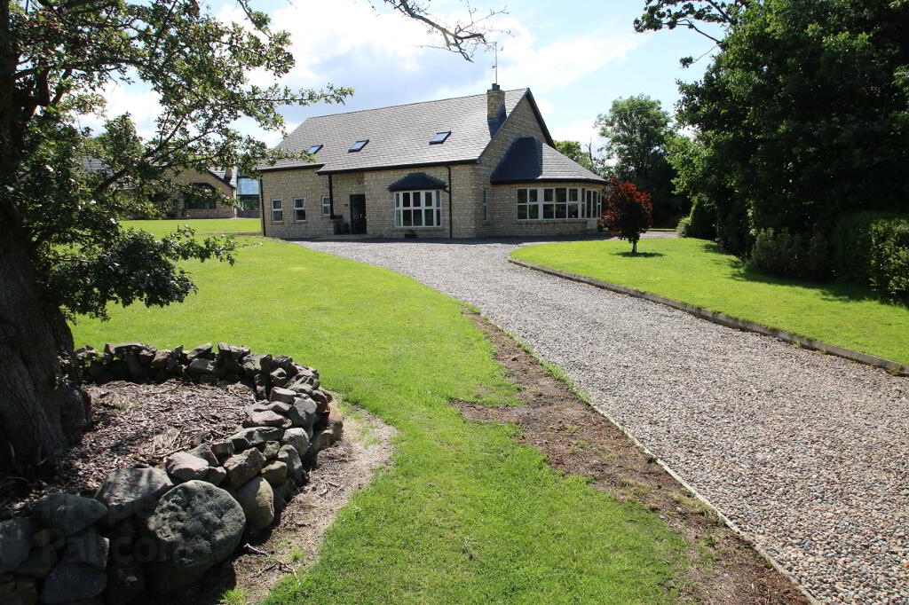 Photo 1 of Blackthorn Lodge, 81 Stewartstown Road, Coalisland