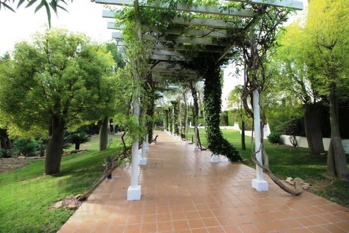 Photo 33 of Luxury Villa, Villamartin, Costa Blanca