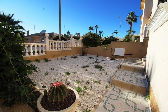 Photo 5 of Bargain, Villa Villamartin, Orihuela Costa