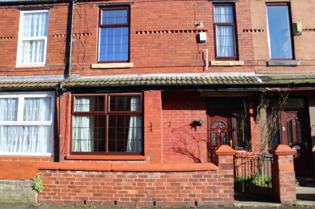 Photo 1 of 16 Leybourne Avenue, Manchester