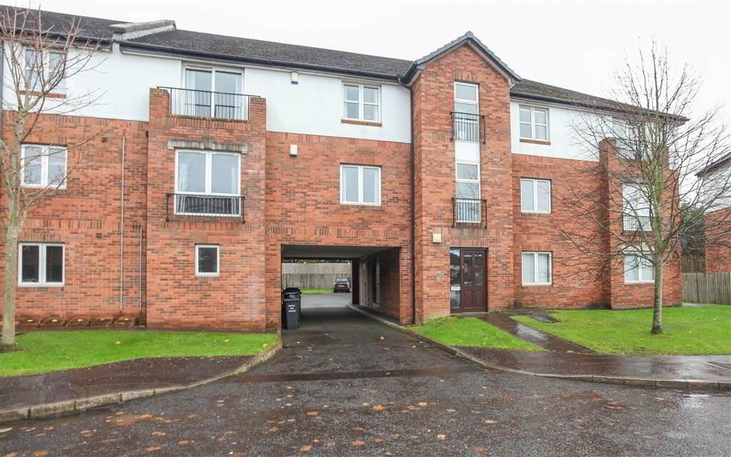 Apt 8, 13 St Annes Road Blacks Road, Belfast