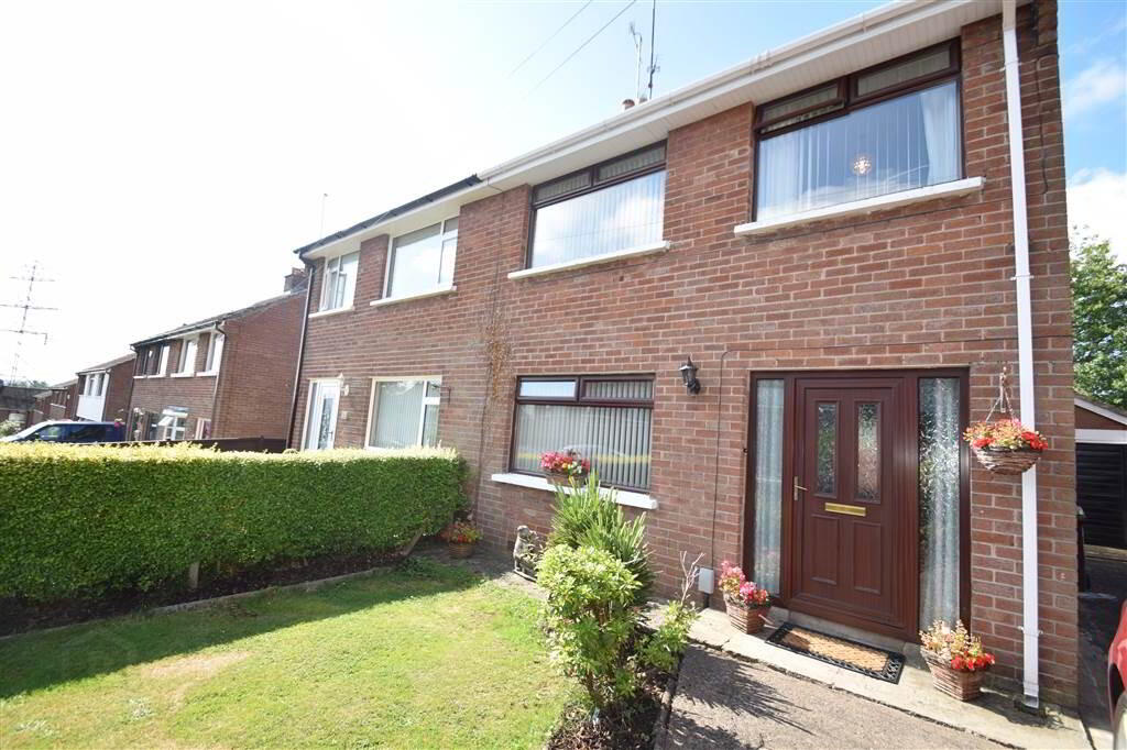 74 Trench Park Finaghy, Belfast