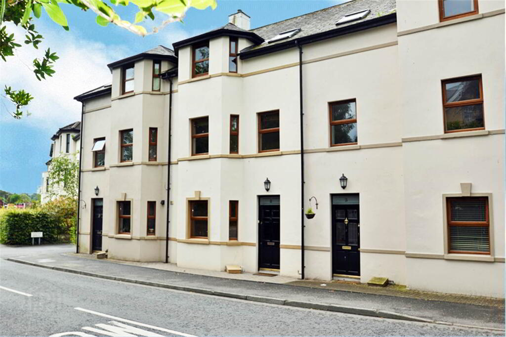 2 Station Terrace Off Bridge Road, Helens Bay