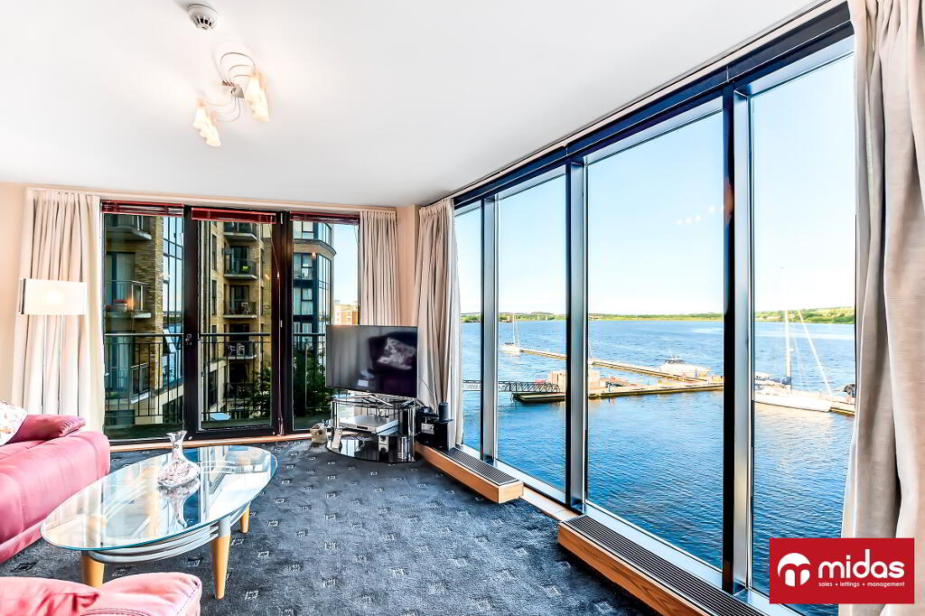 201 Clipper Quay Riverfront Apartments, Derry